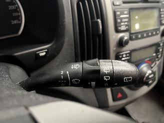 Hyundai I-30 i30 (FD) Hatchback 1.4 CVVT 16V (G4FA) [80kW]  (10-2007/11-2011) picture 15