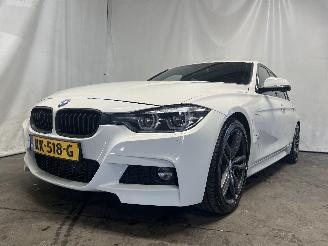 begagnad bil auto BMW 3-serie 3 serie (F30) Sedan 330e (B48-B20A) [185kW]  (11-2015/10-2018) 2016/9