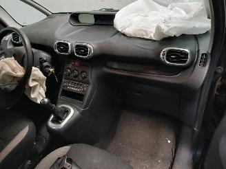 Citroën C3 C3 Picasso (SH) MPV 1.6 16V VTI 120 (EP6(5FW)) [88kW]  (02-2009/10-201=
7) picture 8