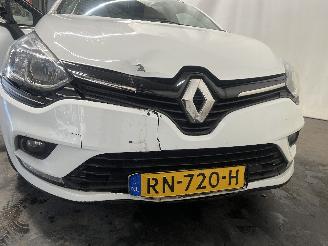 Renault Clio Clio IV Estate/Grandtour (7R) Combi 5-drs 0.9 Energy TCE 90 12V (H4B-4=
08(H4B-B4)) [66kW]  (01-2013/08-2021) picture 12