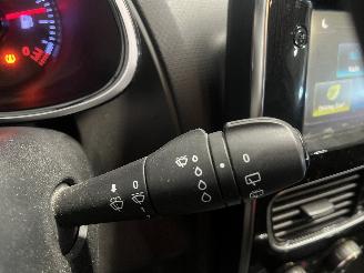 Renault Clio Clio IV Estate/Grandtour (7R) Combi 5-drs 0.9 Energy TCE 90 12V (H4B-4=
08(H4B-B4)) [66kW]  (01-2013/08-2021) picture 20