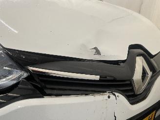 Renault Clio Clio IV Estate/Grandtour (7R) Combi 5-drs 0.9 Energy TCE 90 12V (H4B-4=
08(H4B-B4)) [66kW]  (01-2013/08-2021) picture 10