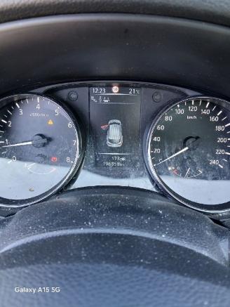 Nissan Qashqai Qashqai (J11) SUV 1.2 DIG-T 16V (HRA2DDT) [85kW]  (11-2013/...) picture 2