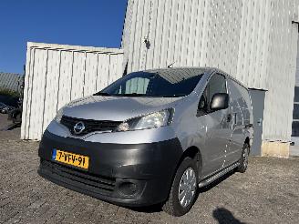Damaged car Nissan Nv200 NV 200 (M20M) Van 1.5 dCi 86 (K9K-400(Euro 4)) [63kW]  (02-2010/...) 2010/3