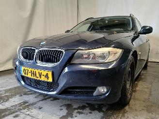 krockskadad bil auto BMW 3-serie 3 serie Touring (E91) Combi 318i 16V (N43-B20A) [105kW]  (05-2007/05-2=
012) 2009/1