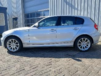 BMW 1-serie 1 serie (E87/87N) Hatchback 5-drs 116i 1.6 16V (N45-B16A) [85kW]  (06-=
2004/06-2011) picture 4