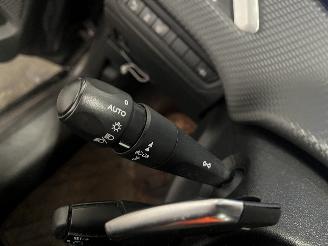 Peugeot 2008 2008 (CU) MPV 1.2 Vti 12V PureTech 82 (EB2F(HMZ)) [60kW]  (03-2013/12-=
2018) picture 17