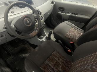 Renault Modus Modus/Grand Modus (JP) MPV 1.2 16V (D4F-740(D4F-D7)) [55kW]  (12-2004/=
12-2012) picture 15