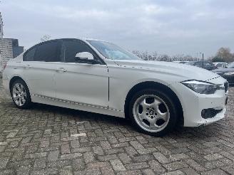 BMW 3-serie 3 serie (F30) Sedan 320i 2.0 16V (N20-B20A) [180kW]  (11-2011/10-2018)= picture 7