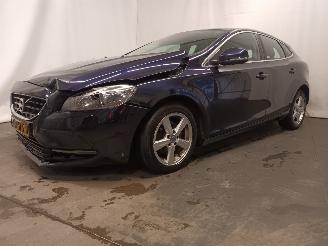 Volvo V-40 V40 (MV) Hatchback 5-drs 2.0 D2 16V (D4204T8(Euro 6b)) [88kW]  (02-201=
5/08-2019) picture 3