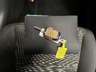 Volkswagen Golf Golf Plus (5M1/1KP) MPV 1.4 TSI 122 16V (CAXA(Euro 5)) [90kW]  (06-200=
7/12-2013) picture 19