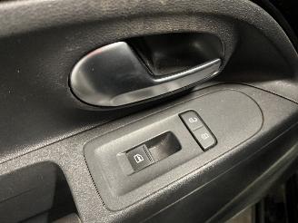 Volkswagen Up! Up! (121) Hatchback 1.0 12V 60 (CHYA) [44kW]  (08-2011/08-2020) picture 21