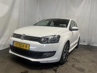 uszkodzony samochody osobowe Volkswagen Polo Polo V (6R) Hatchback 1.2 TDI 12V BlueMotion (CFWA(Euro 5)) [55kW]  (1=
0-2009/05-2014) 2012/5