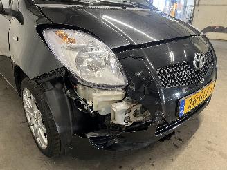 Toyota Yaris Yaris II (P9) Hatchback 1.0 12V VVT-i (1KR-FE) [51kW]  (08-2005/12-201=
1) picture 5