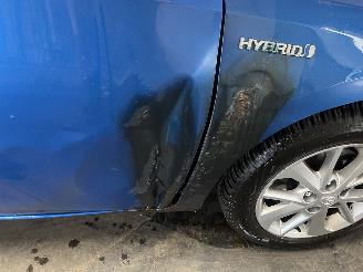 Toyota Auris Auris (E18) Hatchback 5-drs 1.8 16V Hybrid (2ZRFXE) [100kW]  (10-2012/=
03-2019) picture 9