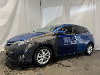 Toyota Auris Auris (E18) Hatchback 5-drs 1.8 16V Hybrid (2ZRFXE) [100kW]  (10-2012/=
03-2019) picture 4