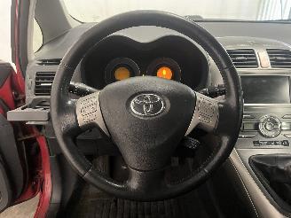 Toyota Auris Auris (E15) Hatchback 1.6 Dual VVT-i 16V (1ZRFE) [91kW]  (03-2007/09-2=
012) picture 21