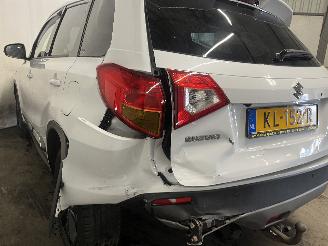 Suzuki Vitara Vitara (LY/MY) SUV 1.4 S Turbo 16V (K14C) [103kW]  (09-2015/...) picture 10