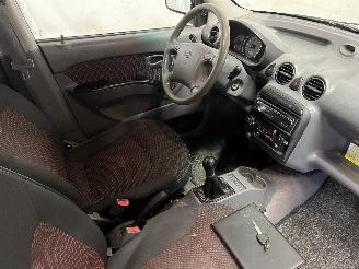 Hyundai Atos Atos Hatchback 1.1 12V (G4HG) [46kW]  (01-1997/12-2008) picture 9