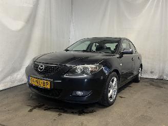 krockskadad bil auto Mazda  3 (BK12) Sedan 1.6i 16V (Z627) [77kW]  (02-2004/06-2009) 2003/11