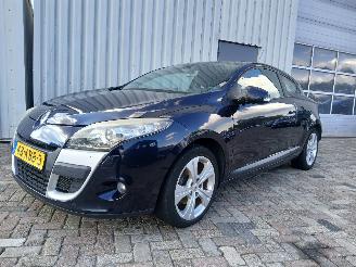 Renault Mégane Megane III Coupe (DZ) Hatchback 3-drs 1.4 16V TCe 130 (H4J-700(H4J-A7)=
) [96kW]  (04-2009/02-2016) picture 3