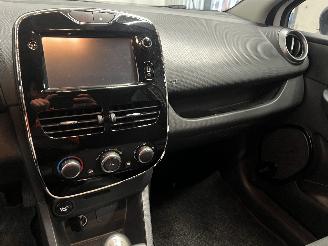 Renault Clio Clio IV Estate/Grandtour (7R) Combi 5-drs 1.5 Energy dCi 90 FAP (K9K-6=
08(K9K-B6)) [66kW]  (11-2012/08-2021) picture 23