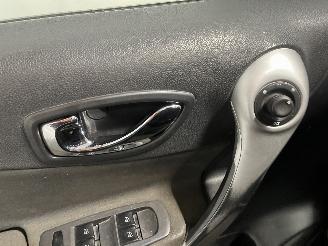 Renault Koleos Koleos I SUV 2.5 16V (2TR-703) [126kW]  (09-2008/06-2017) picture 14