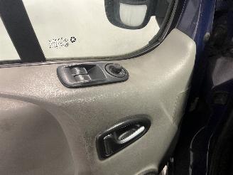 Renault Trafic Trafic New (FL) Van 2.0 dCi 16V 115 (M9R-788) [84kW]  (08-2006/06-2014=
) picture 20
