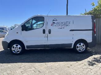 Opel Vivaro Vivaro Van 2.0 CDTI (M9R-788) [84kW]  (08-2006/07-2014) picture 4