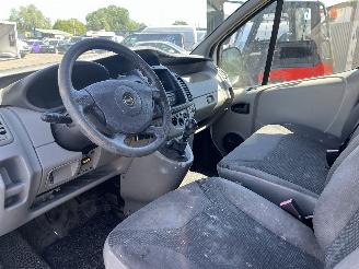 Opel Vivaro Vivaro Van 2.0 CDTI (M9R-788) [84kW]  (08-2006/07-2014) picture 17