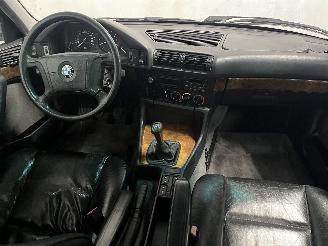 BMW 5-serie 5 serie (E34) Sedan 525i 24V (M50-B25(256S2)) [141kW]  (03-1990/08-199=
5) picture 13