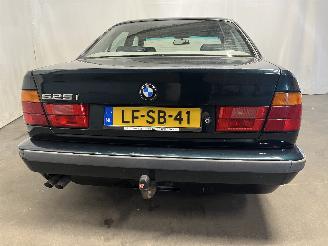 BMW 5-serie 5 serie (E34) Sedan 525i 24V (M50-B25(256S2)) [141kW]  (03-1990/08-199=
5) picture 24
