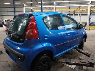 Peugeot 107 107 Hatchback 1.0 12V (384F(1KR)) [50kW]  (06-2005/05-2014) picture 3