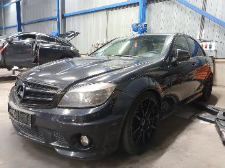 Uttjänta bilar auto Mercedes C-klasse C (W204) Sedan 6.2 C-63 AMG V8 32V (M156.985(Euro 5)) [336kW]  (02-200=
8/01-2014) 2008/5