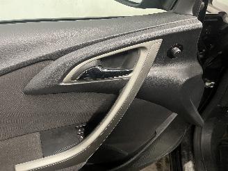 Opel Astra Astra J Sports Tourer (PD8/PE8/PF8) Combi 1.6 Turbo 16V (A16LET(Euro 5=
)) [132kW]  (10-2010/10-2015) picture 14