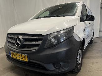 krockskadad bil auto Mercedes Vito Vito (447.6) Van 2.2 114 CDI 16V (OM651.950) [100kW]  (10-2014/...) 2016/7
