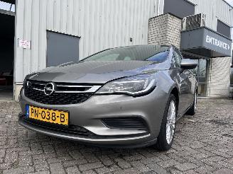skadebil auto Opel Astra Astra K Hatchback 5-drs 1.0 Turbo 12V (B10XFT(Euro 6)) [77kW]  (10-201=
5/12-2022) 2017/7