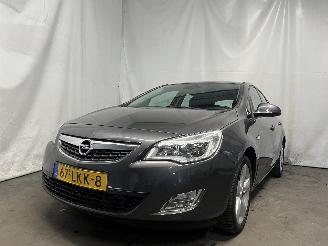 skadebil auto Opel Astra Astra J (PC6/PD6/PE6/PF6) Hatchback 5-drs 1.6 16V (A16XER(Euro 5)) [85=
kW]  (12-2009/10-2015) 2010/5