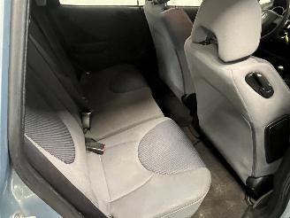 Honda Jazz Jazz (GD/GE2/GE3) Hatchback 1.2 i-DSi (L12A4) [57kW]  (03-2002/07-2008=
) picture 10