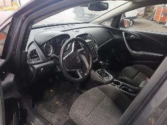 Opel Astra Astra J Sports Tourer (PD8/PE8/PF8) Combi 1.4 Turbo 16V (A14NET(Euro 5=
)) [88kW]  (10-2010/04-2016) picture 5