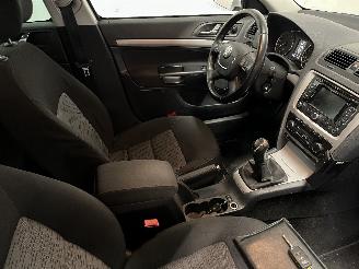 Skoda Octavia Octavia Combi (1Z5) Combi 5-drs 1.6 TDI Greenline (CAYC) [77kW]  (06-2=
009/04-2013) picture 9