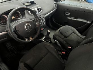 Renault Clio Clio III (BR/CR) Hatchback 1.5 dCi FAP (K9K-770(K9K-67)) [65kW]  (08-2=
010/12-2014) picture 16