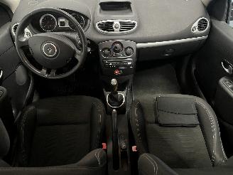 Renault Clio Clio III (BR/CR) Hatchback 1.5 dCi FAP (K9K-770(K9K-67)) [65kW]  (08-2=
010/12-2014) picture 15