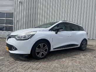 Renault Clio Clio IV Estate/Grandtour (7R) Combi 5-drs 0.9 Energy TCE 90 12V (H4B-4=
00(H4B-A4)) [66kW]  (01-2013/08-2021) picture 2