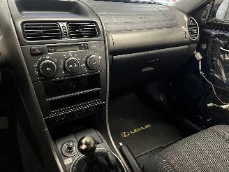 Lexus IS IS (E1) Sedan 200 2.0 24V (1G-FE) [114kW]  (04-1999/07-2005) picture 18