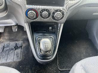 Hyundai Matrix Matrix Hatchback 1.6 16V (G4ED) [76kW]  (06-2001/04-2010) picture 17