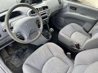 Hyundai Matrix Matrix Hatchback 1.6 16V (G4ED) [76kW]  (06-2001/04-2010) picture 12