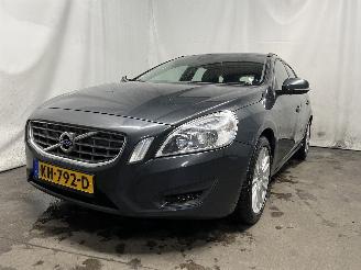 škoda osobní automobily Volvo V-60 V60 I (FW/GW) Combi 1.6 DRIVe (D4162T) [84kW]  (02-2011/12-2015) 2011/11
