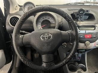 Toyota Aygo Aygo (B10) Hatchback 1.0 12V VVT-i (1KR-FE) [50kW]  (07-2005/05-2014) picture 21