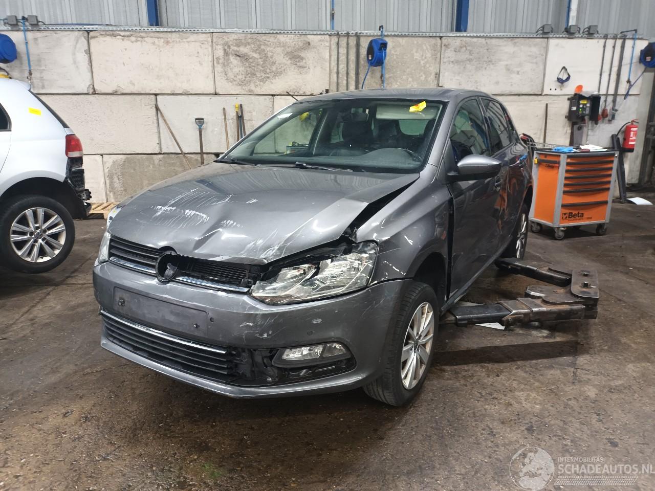 Volkswagen Polo Polo V (6R) Hatchback 1.4 TDI 12V 105 (CUTA) [77kW]  (05-2014/10-2017)=
